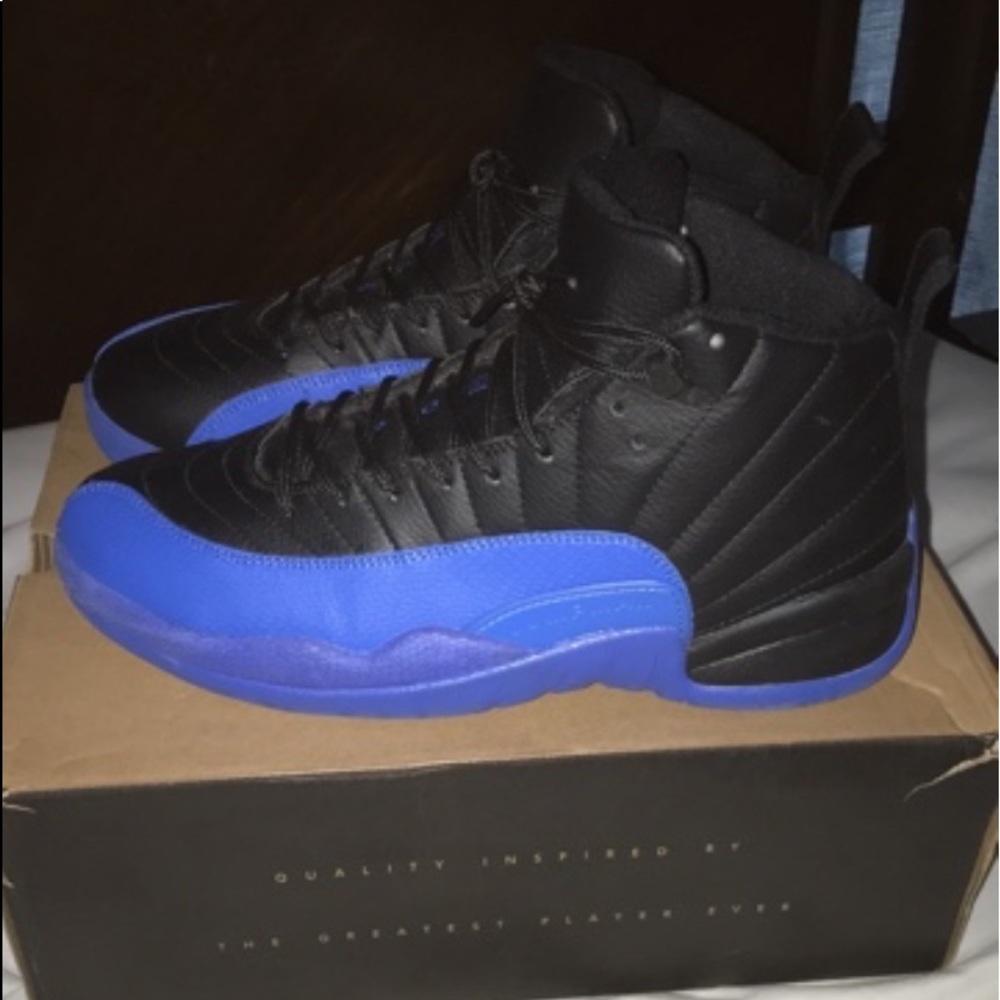 royal blue & black jordan’s